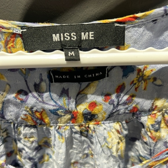 Miss Me Blouse - Picture 2 of 2